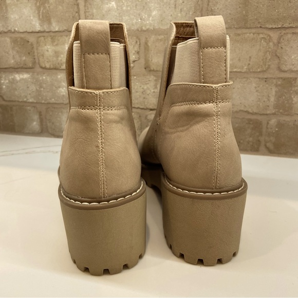 DOLCE VITA ⭐️NWOT Wedge Bootie in Dune - Picture 10 of 15